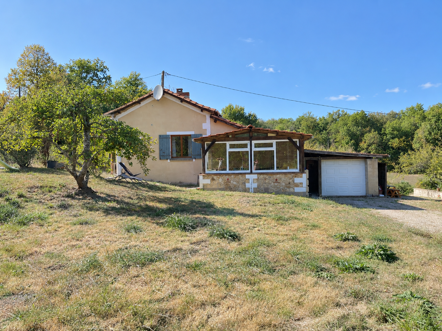 MAISON DE CAMPAGNE SUR 5 000m2 DE TERRAIN